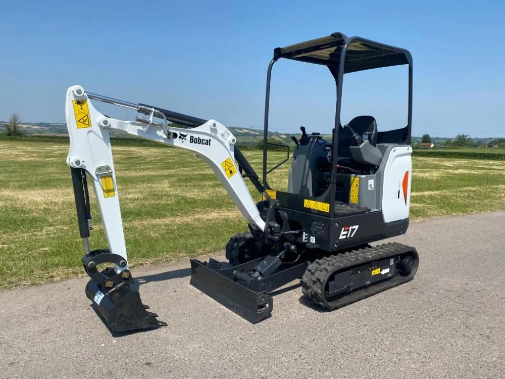 1.7 Ton Excavator — Bobcat E17z